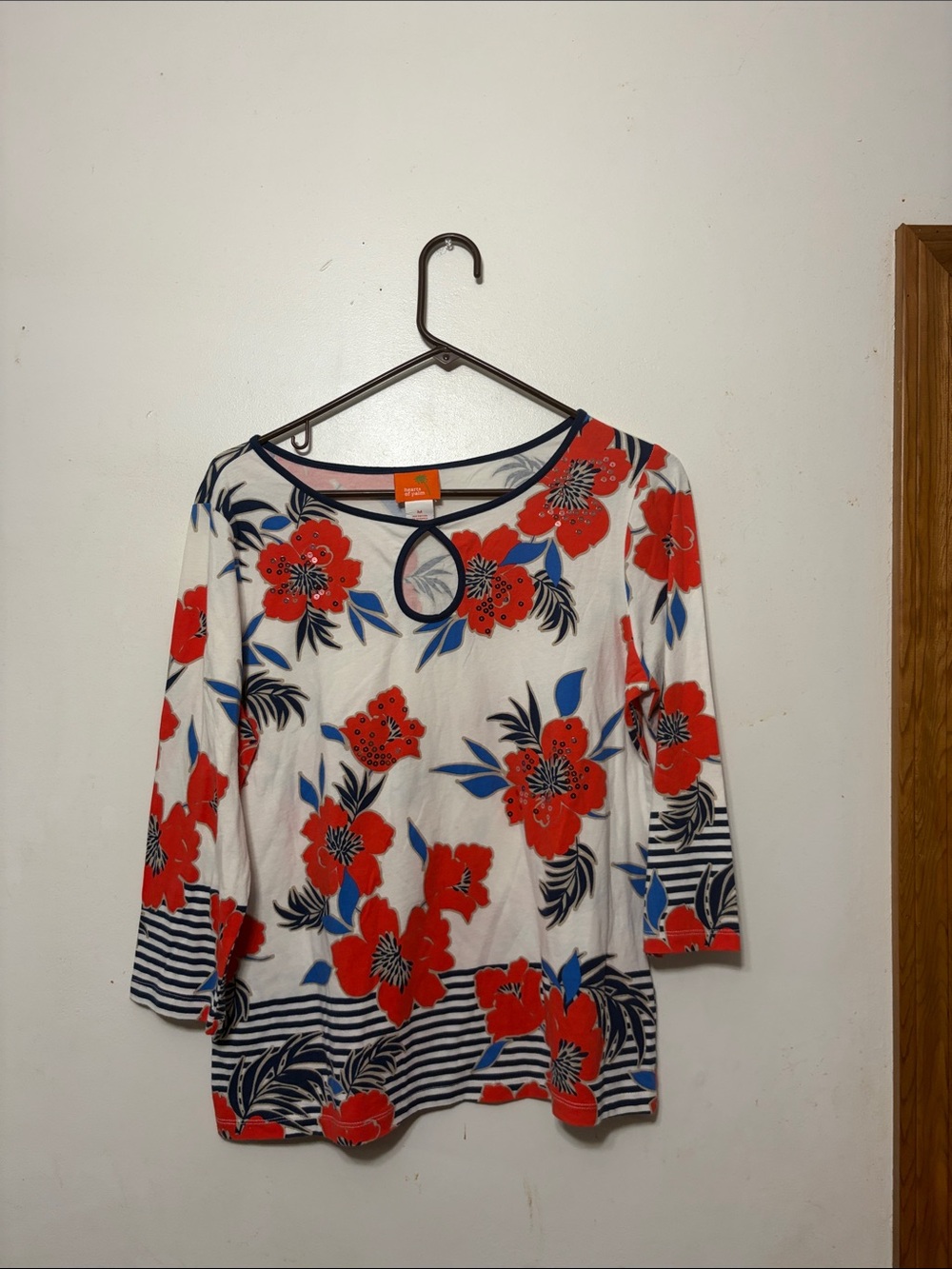 hearts of palm White Scoop-Neck Long Sleeve Top with Red Floral and Blue Leaves